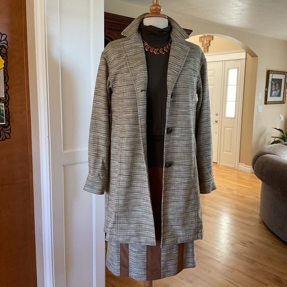 2 piece suit by W byWorth